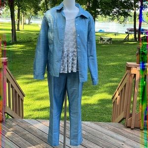 Lovely all-silk cropped pantsuit 16